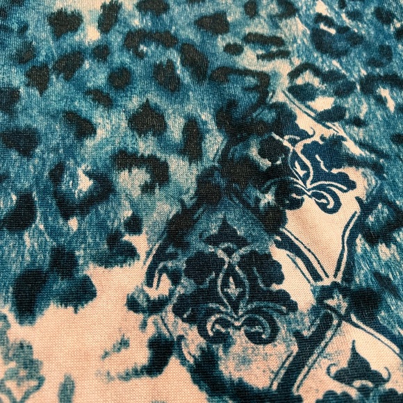 Chico’s Teal Cheetah & Baroque Print Knit Top - Picture 4 of 11